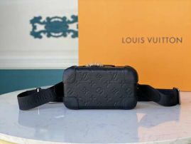 Picture of LV Mens Bags _SKUfw104084676fw